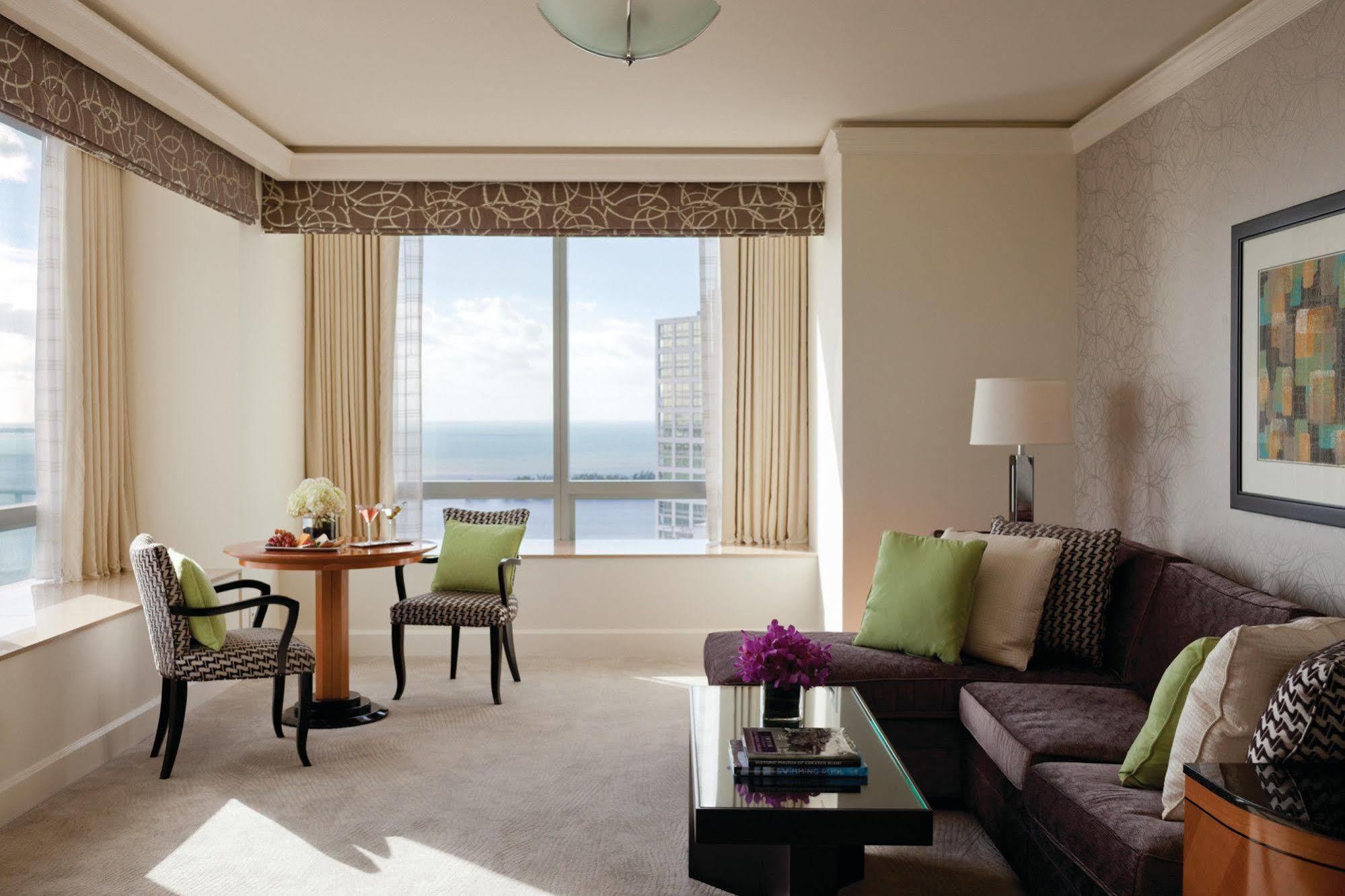 Four Seasons Hotel Miami - Luxury Private Residences ภายนอก รูปภาพ
